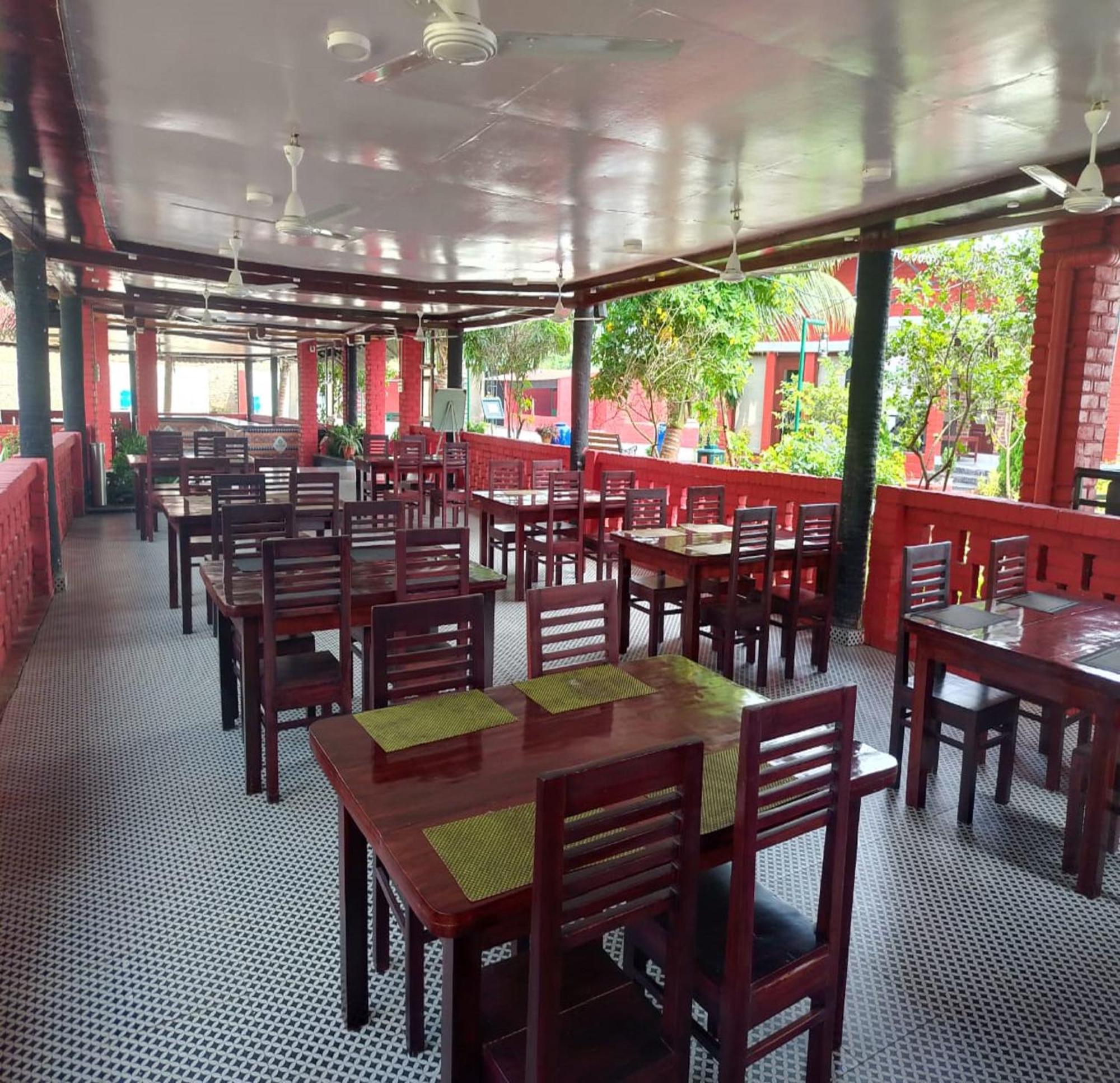Green Point - Hotels And Resorts In Angul 外观 照片