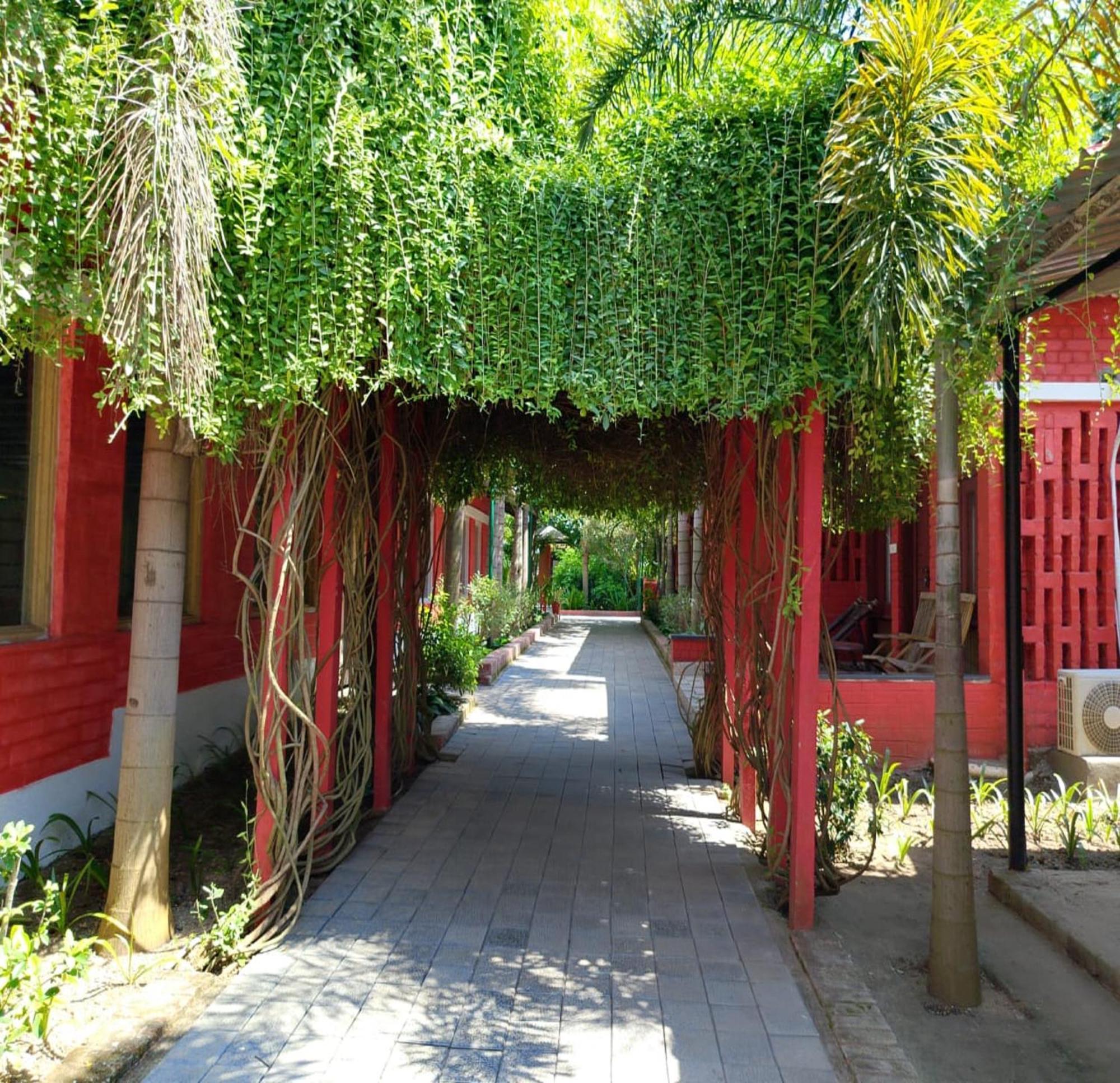 Green Point - Hotels And Resorts In Angul 外观 照片
